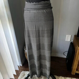 Max Studio maxi skirt